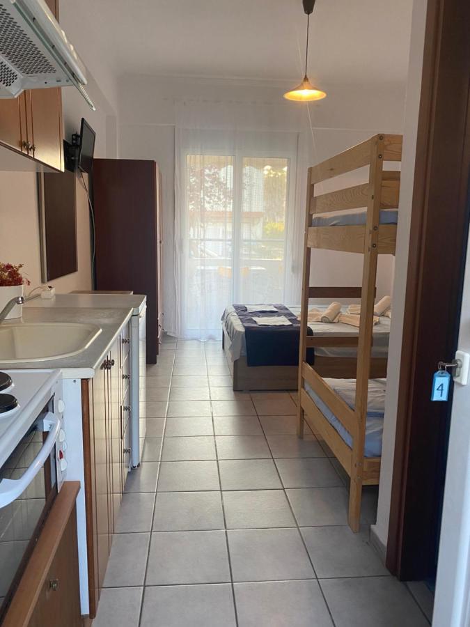 Jenny'S Holiday Villas Polychrono Bagian luar foto